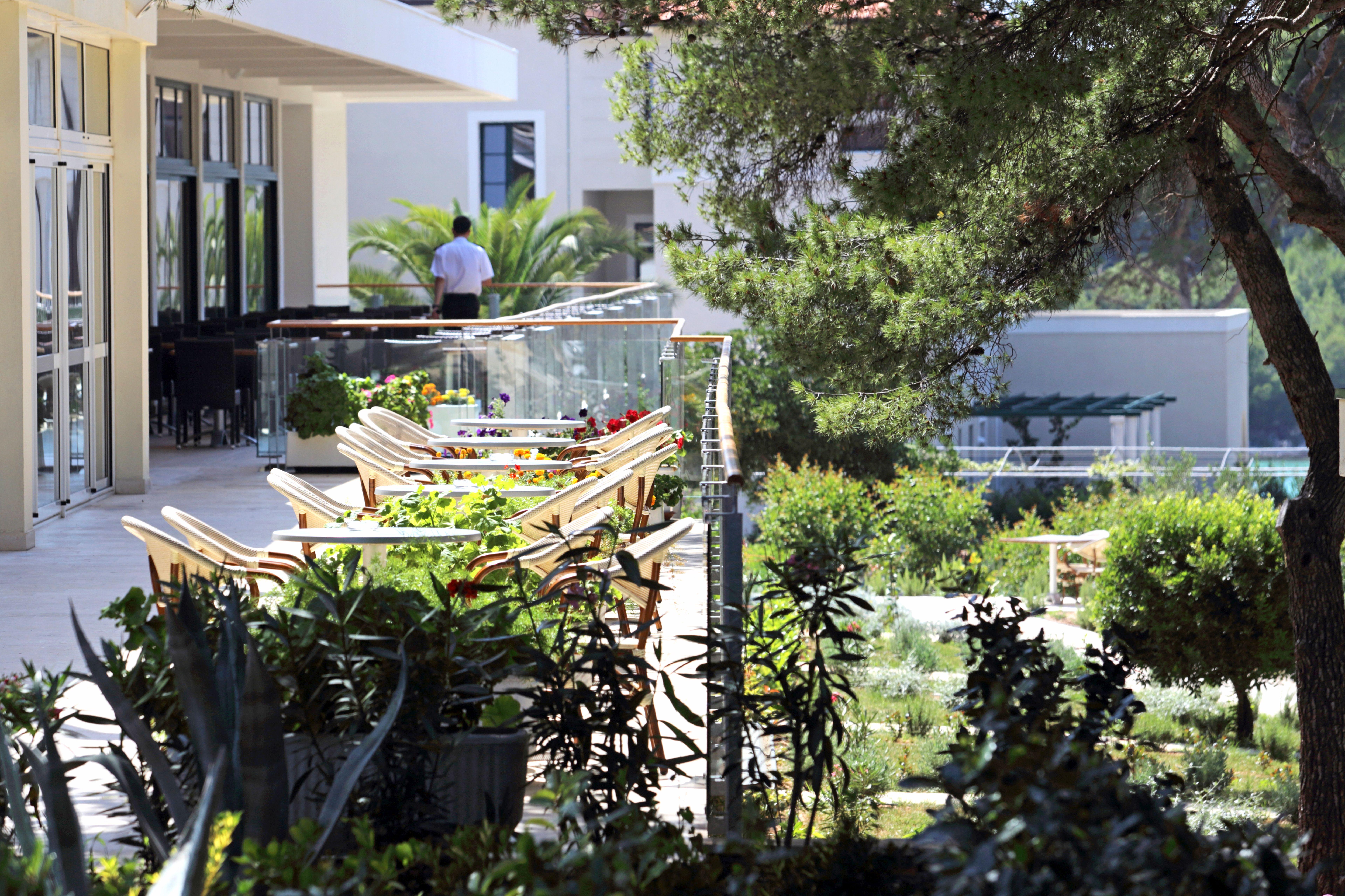 Aminess Vival Velaris Resort Супетар Екстериор снимка