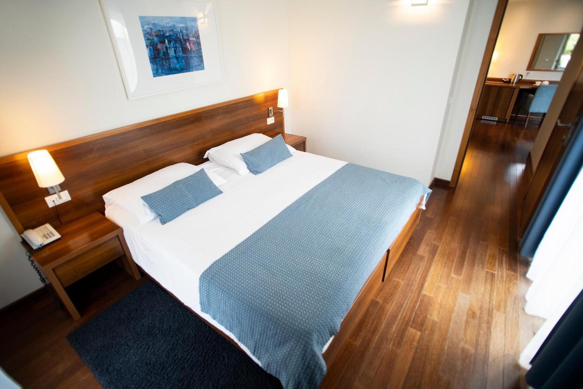 Aminess Vival Velaris Resort Супетар Екстериор снимка