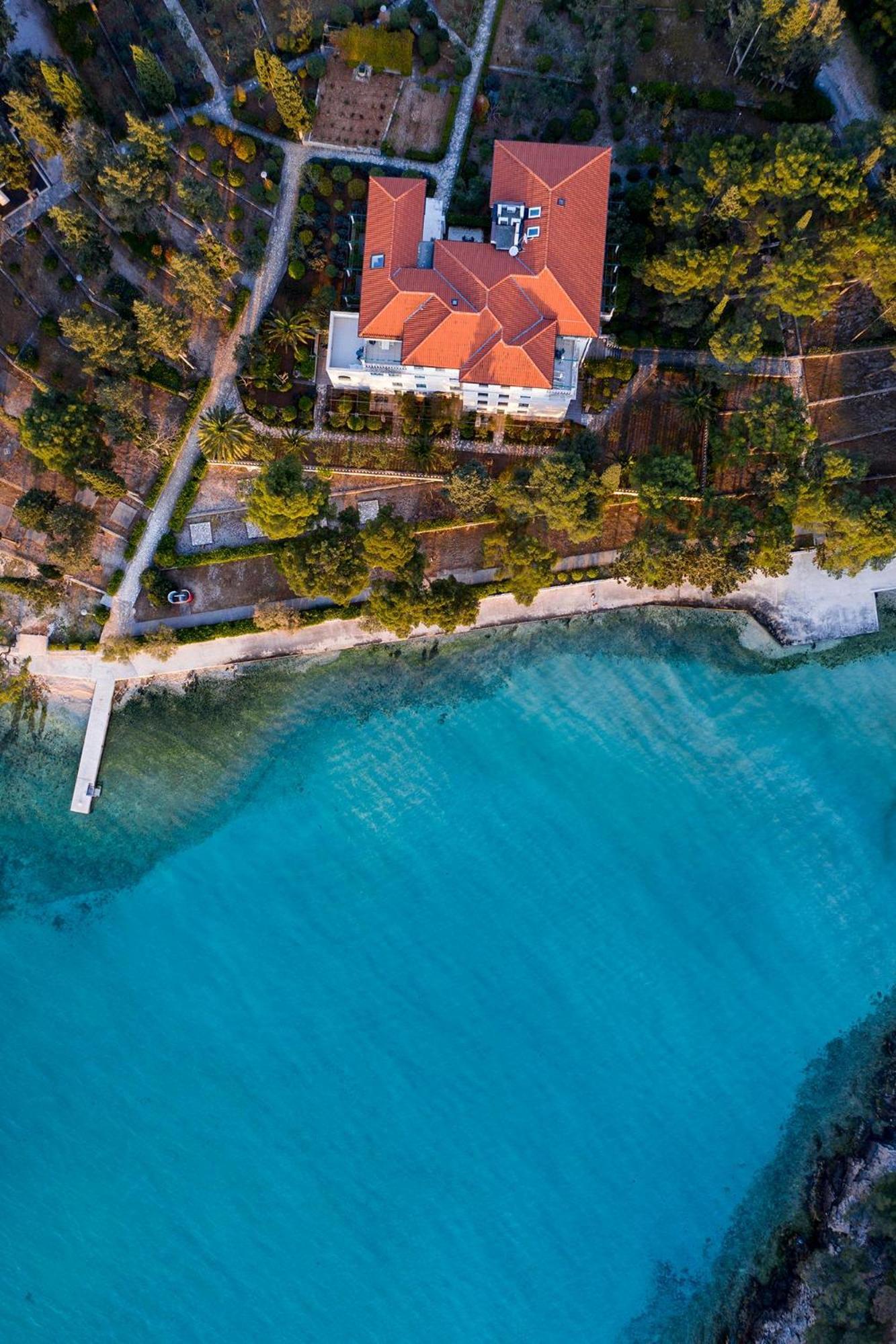 Aminess Vival Velaris Resort Супетар Екстериор снимка