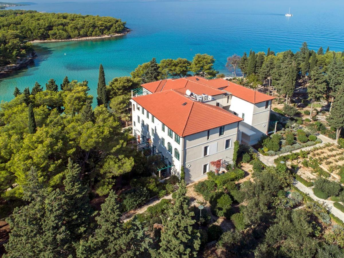 Aminess Vival Velaris Resort Супетар Стая снимка