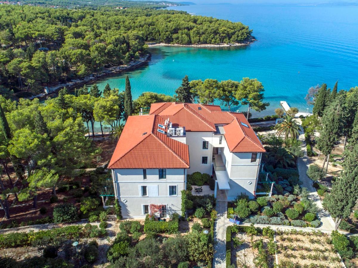Aminess Vival Velaris Resort Супетар Екстериор снимка